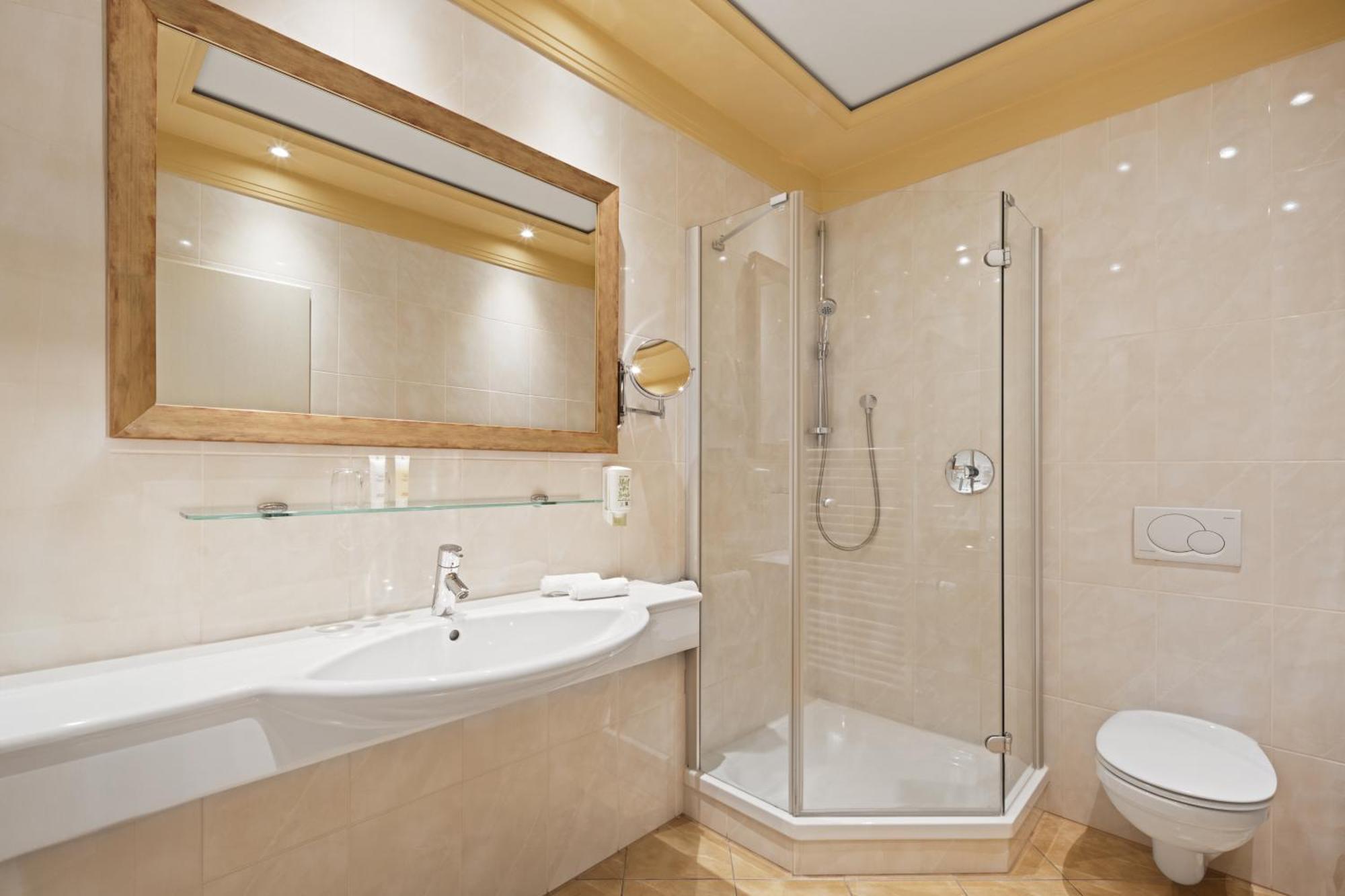 Hotel Dreifluessehof Gaestehaus พัสเซา ภายนอก รูปภาพ