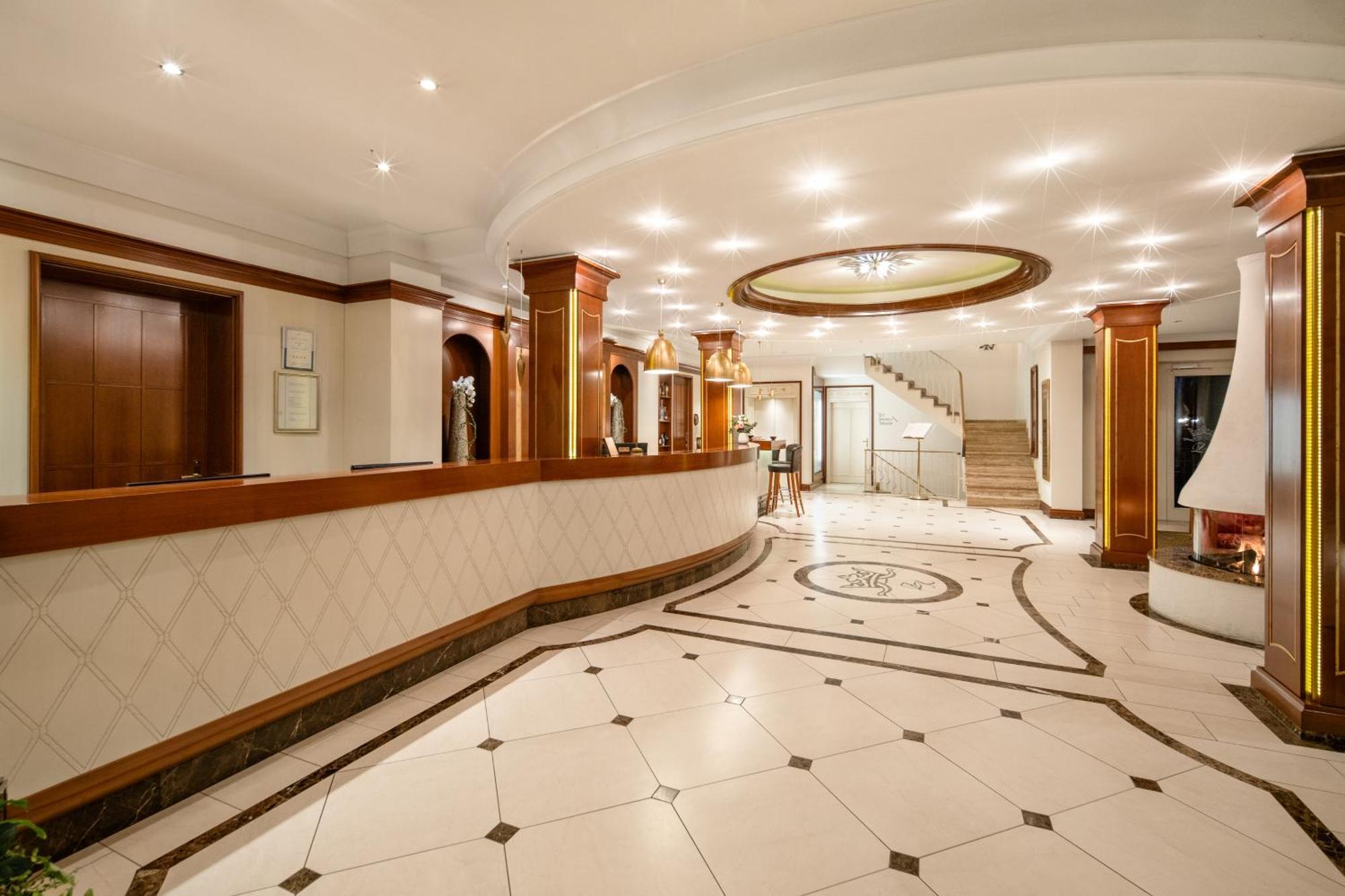 Hotel Dreifluessehof Gaestehaus พัสเซา ภายนอก รูปภาพ